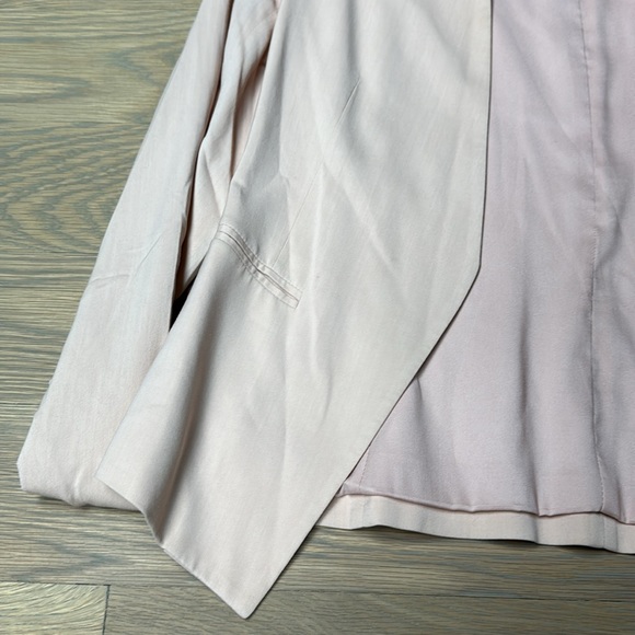 Theory short pink blazer - Picture 3 of 4